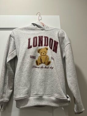 abercrombie kids light gray hoodie with pink lining
